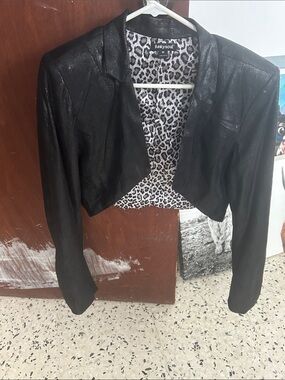 Funkysoul Black Cropped Open-Front Blazer